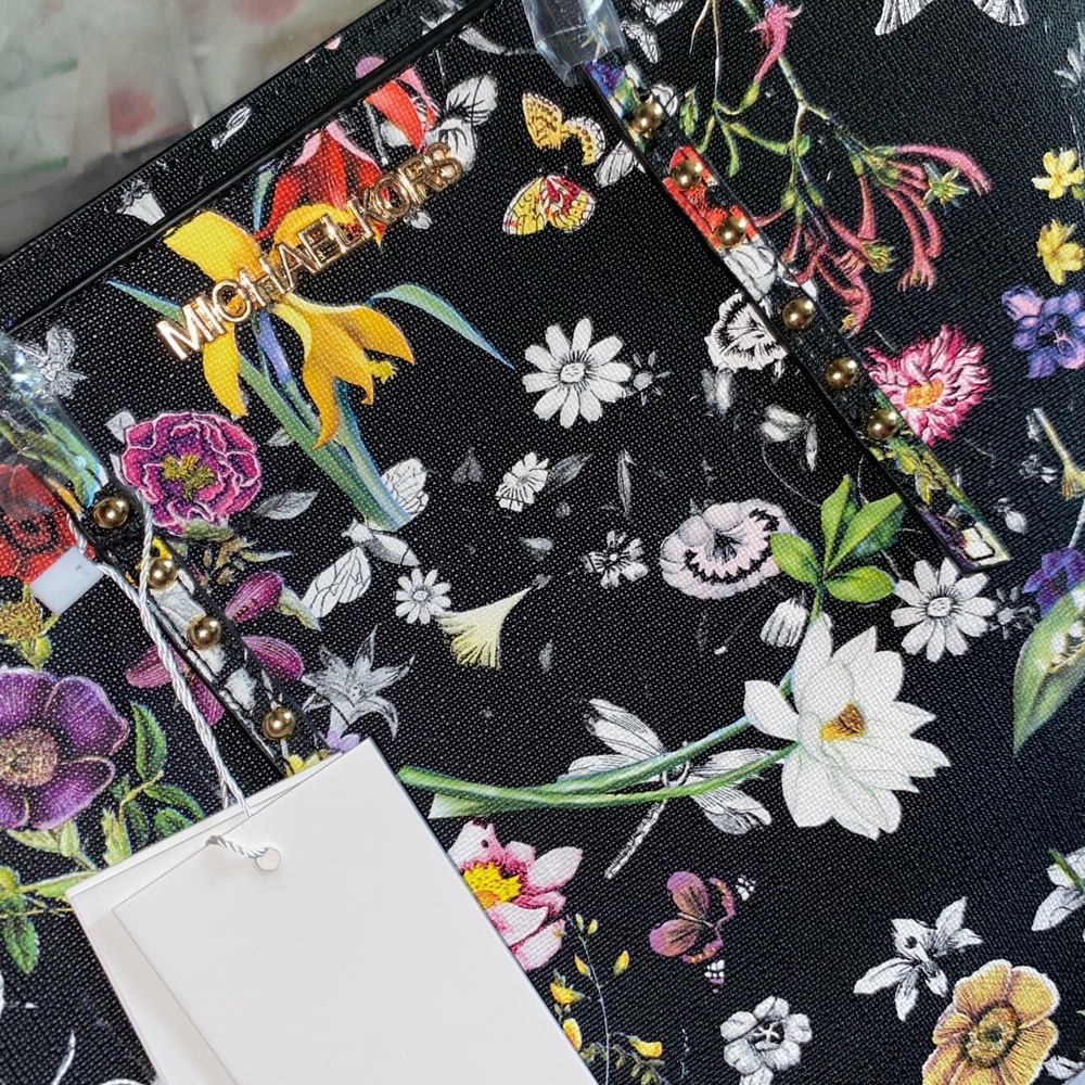 Women’s purse with matching wallet